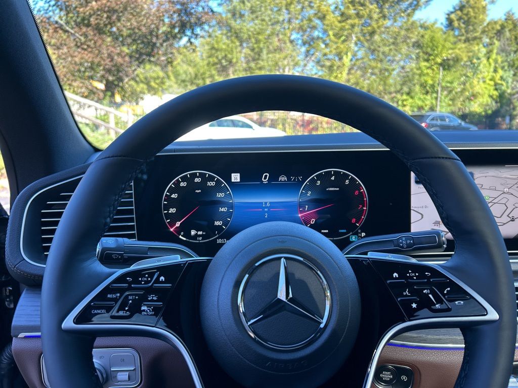 Thumbnail: 2026 Mercedes-Benz GLE - 13