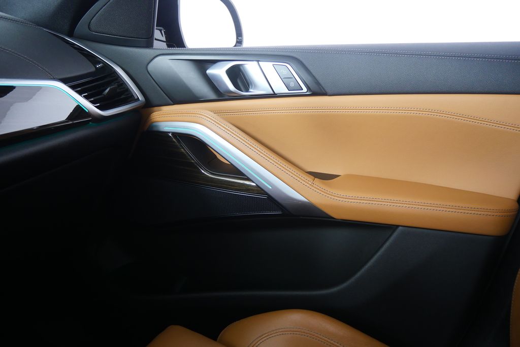 Thumbnail: 2022 BMW X6 - 29