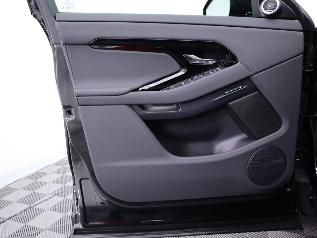 Thumbnail: 2024 Land Rover Range Rover Evoque - 25