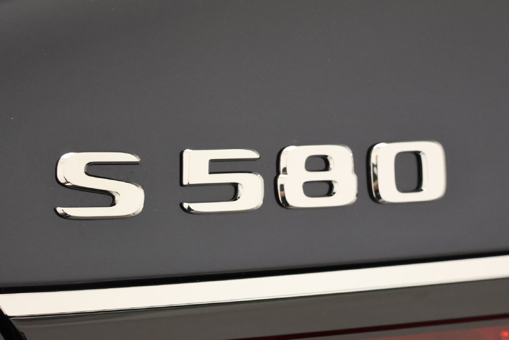 Thumbnail: 2027 Mercedes-Benz S-Class - 10