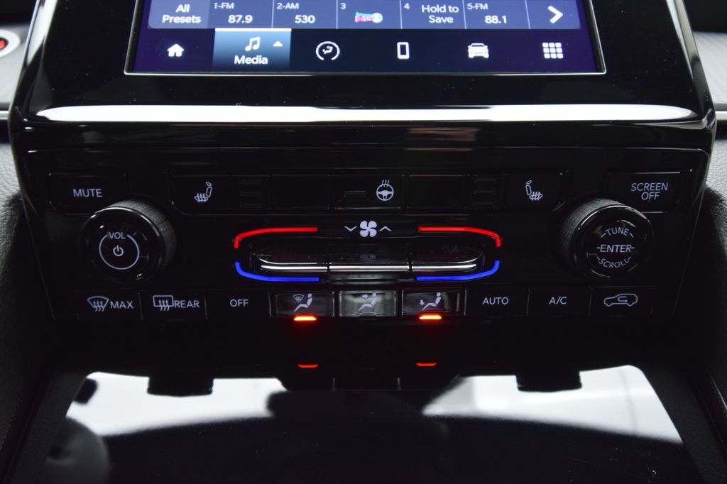 new 2025 Jeep Grand Cherokee car, priced at $36,008