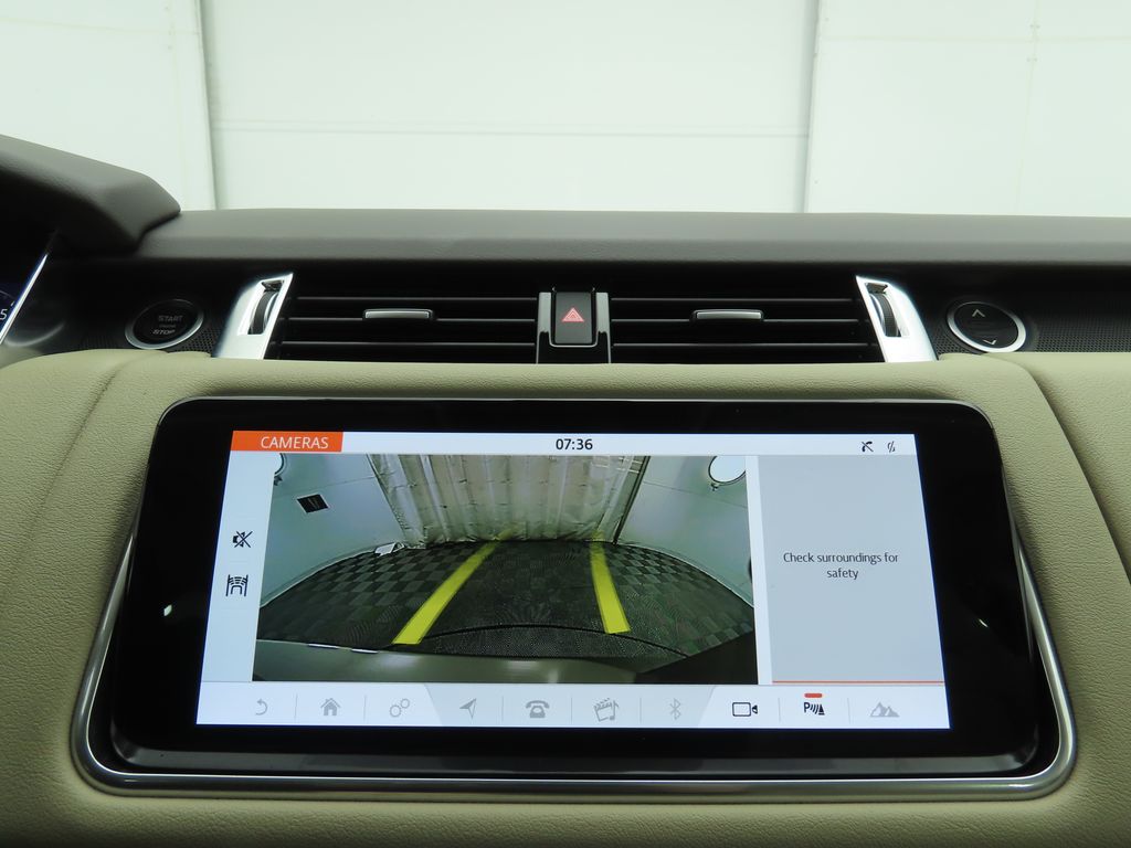 Thumbnail: 2022 Land Rover Range Rover Sport - 16