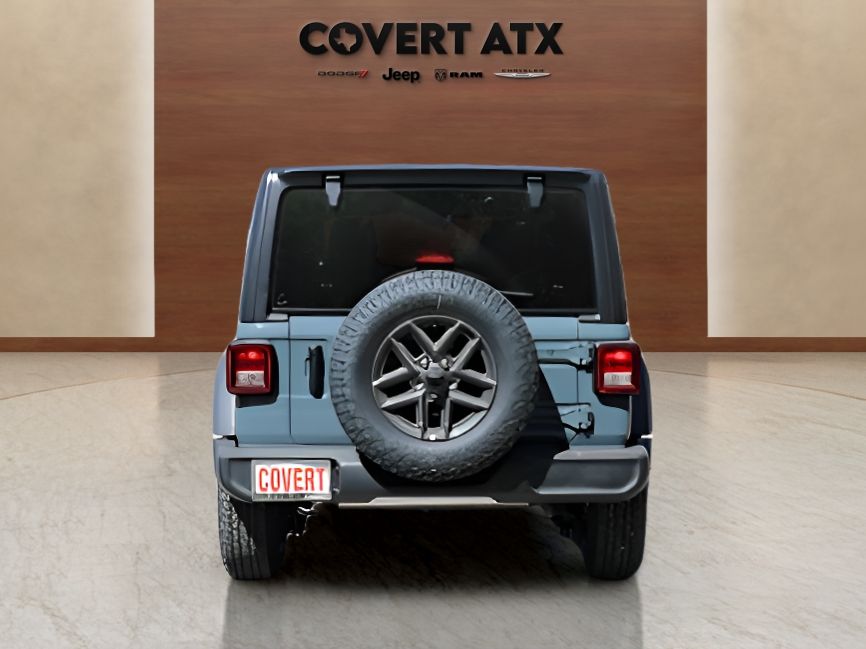 View vehicle photo 4