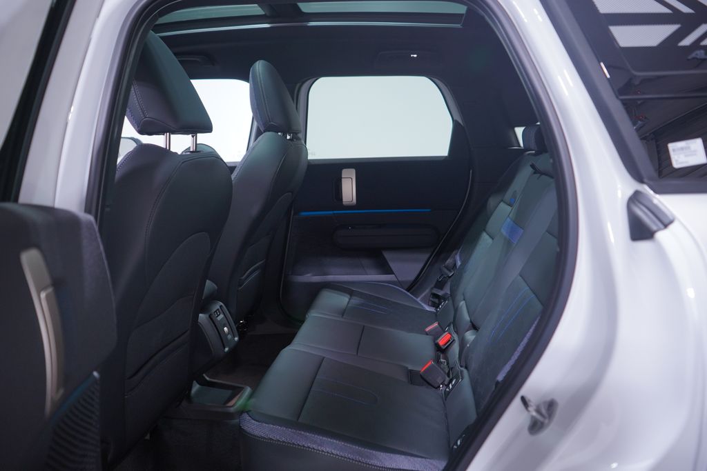 Thumbnail: 2026 MINI Cooper Countryman - 9