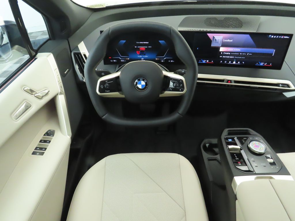 Thumbnail: 2026 BMW iX - 10