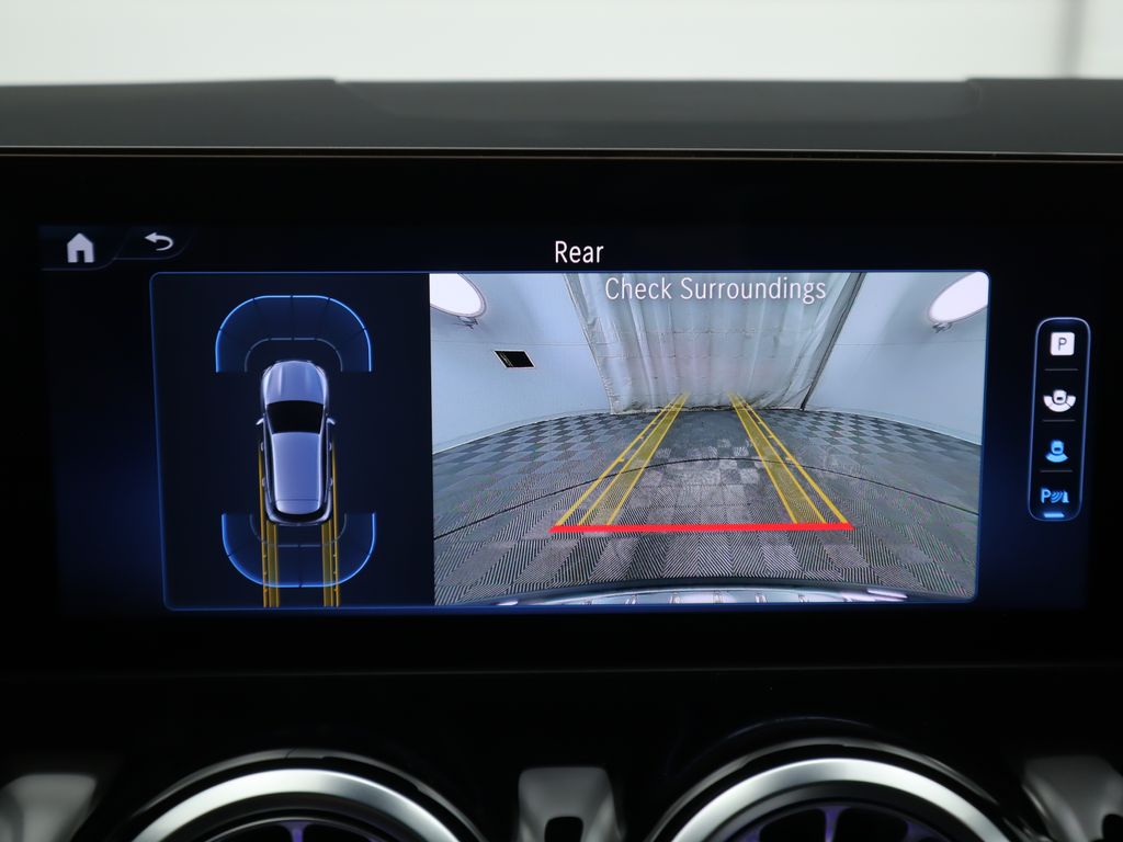 Thumbnail: 2025 Mercedes-Benz GLA - 17