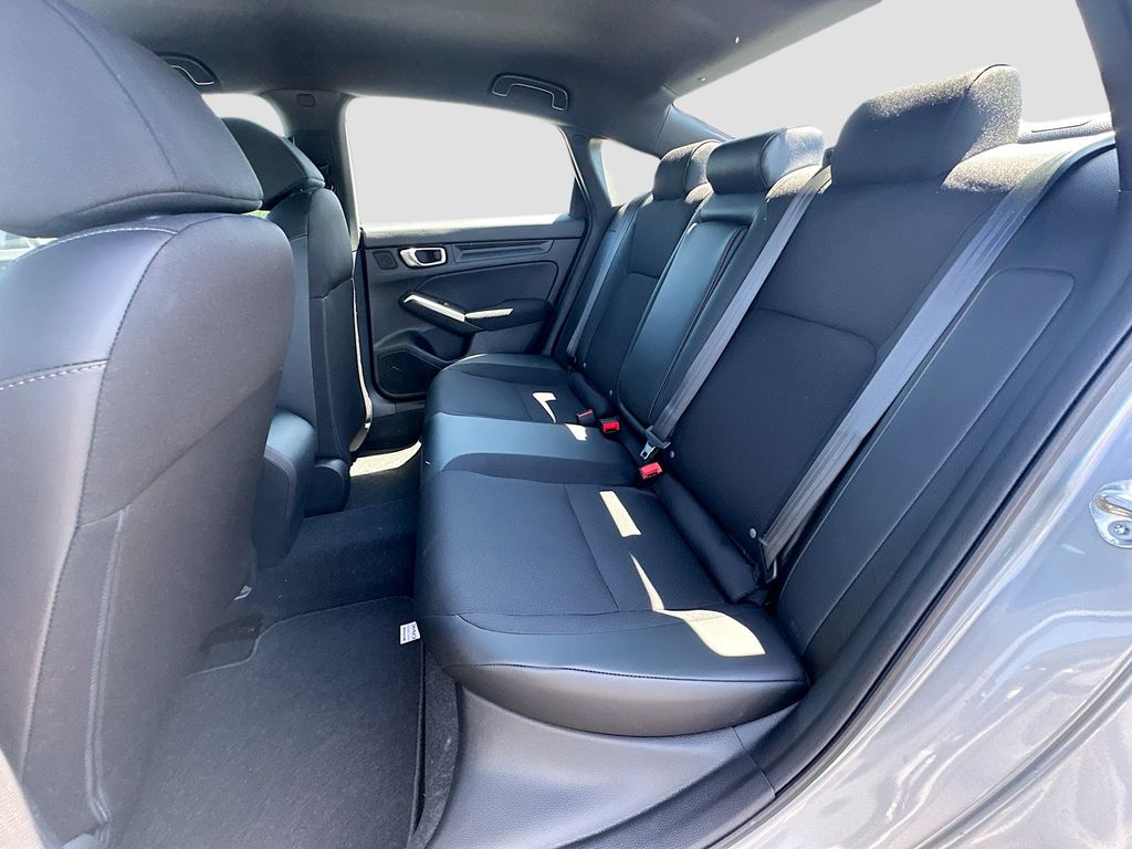 2025 Honda Civic Sport 16