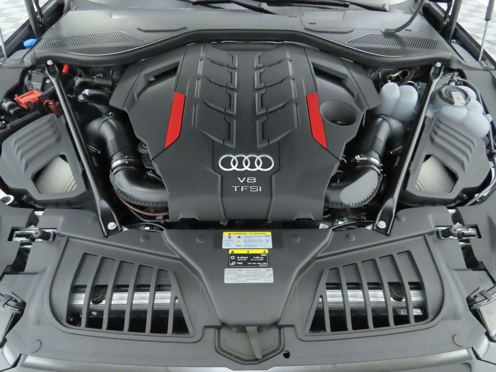 2025 Audi S8 4.0T 31