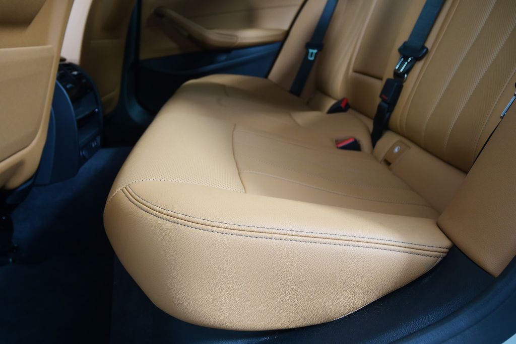 2022 BMW 5 Series 540i 15
