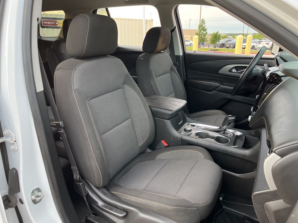2018 Chevrolet Traverse LT 24