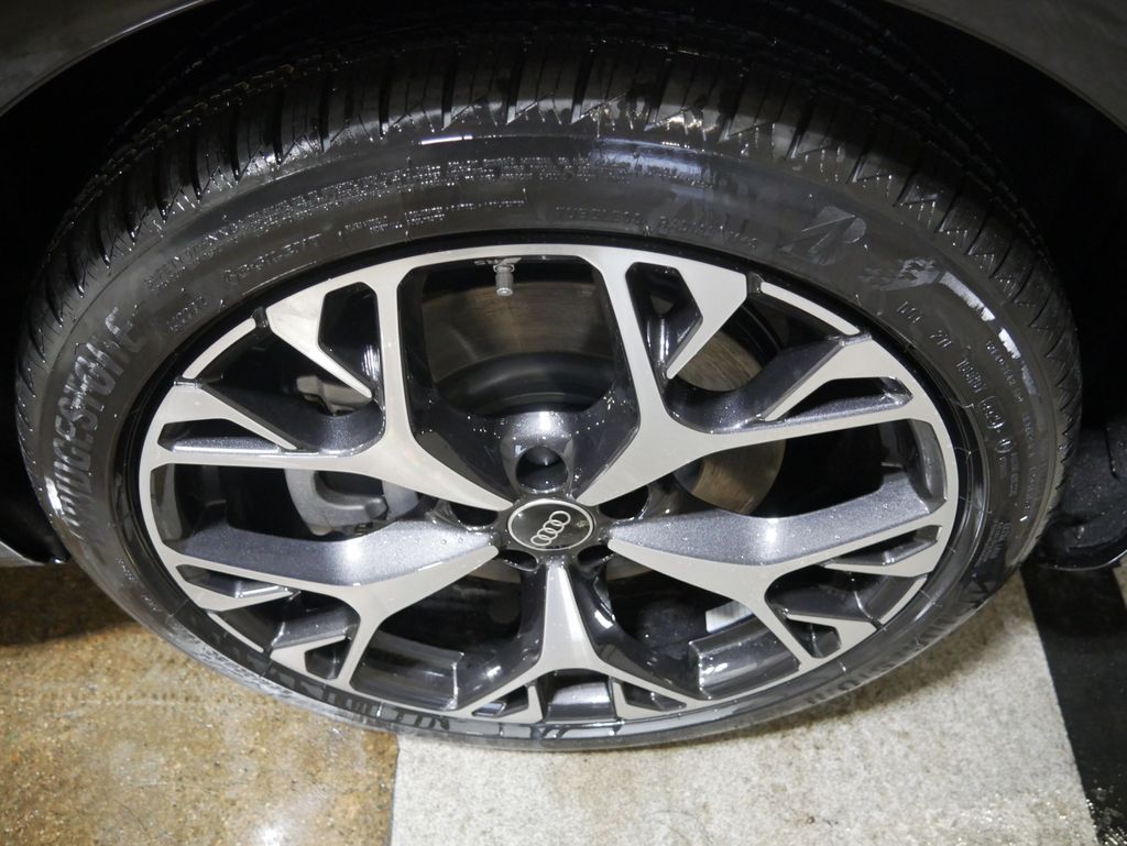 Thumbnail: 2026 Audi A6 - 13