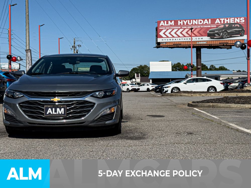 Used 2024 Gray Chevrolet LT image 3