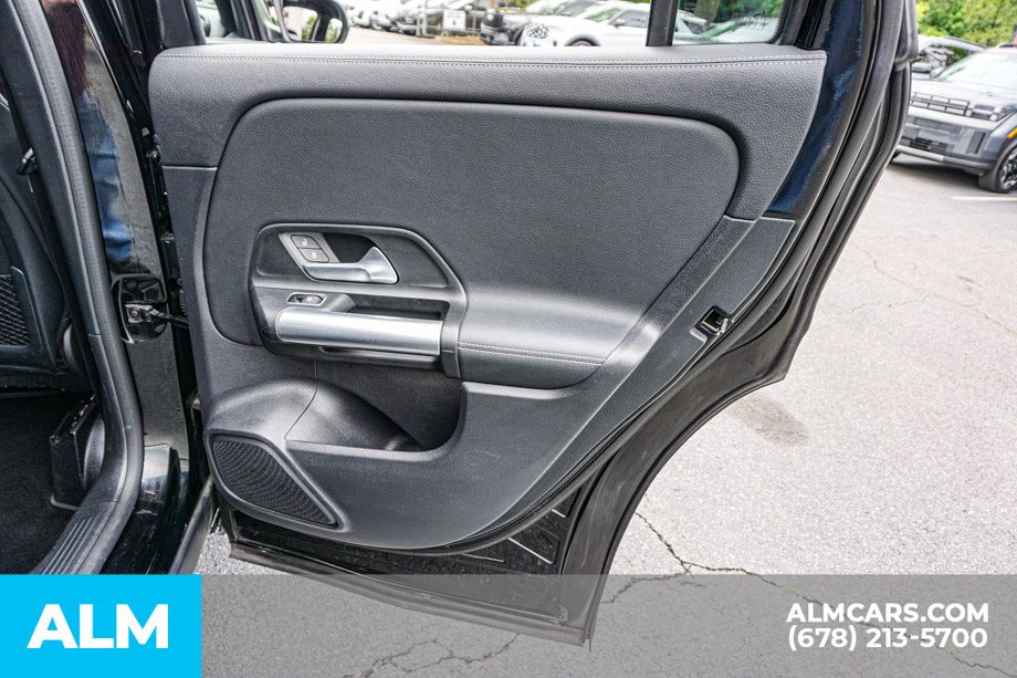 Used 2025 Black Mercedes-Benz GLA 250 image 55