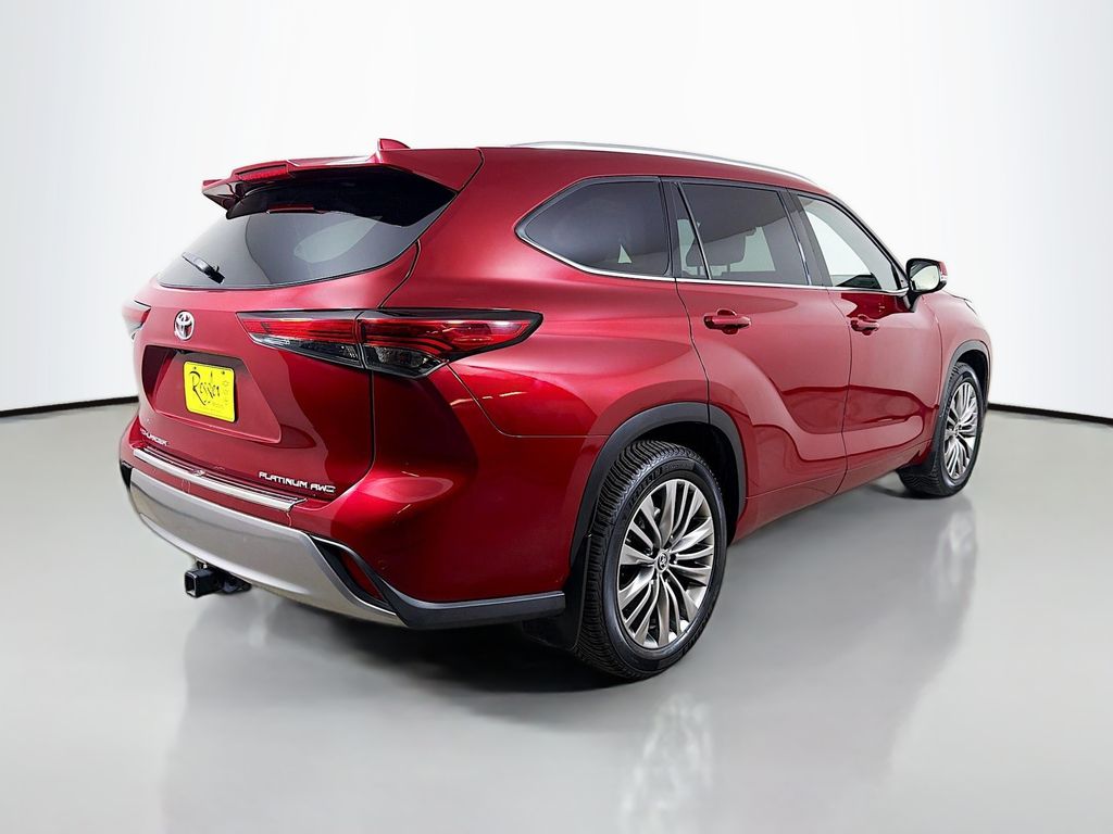 Used 2021 Toyota Highlander SUV