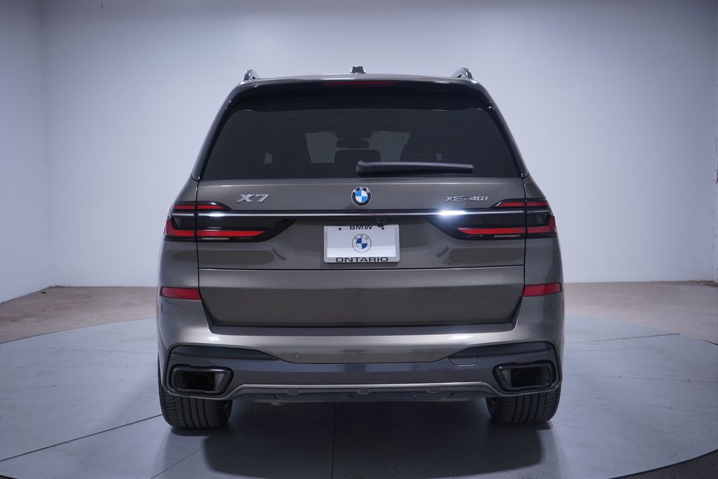 Thumbnail: 2023 BMW X7 - 5