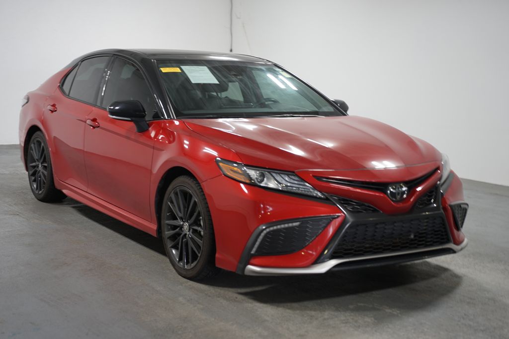 2022 Toyota Camry XSE 3