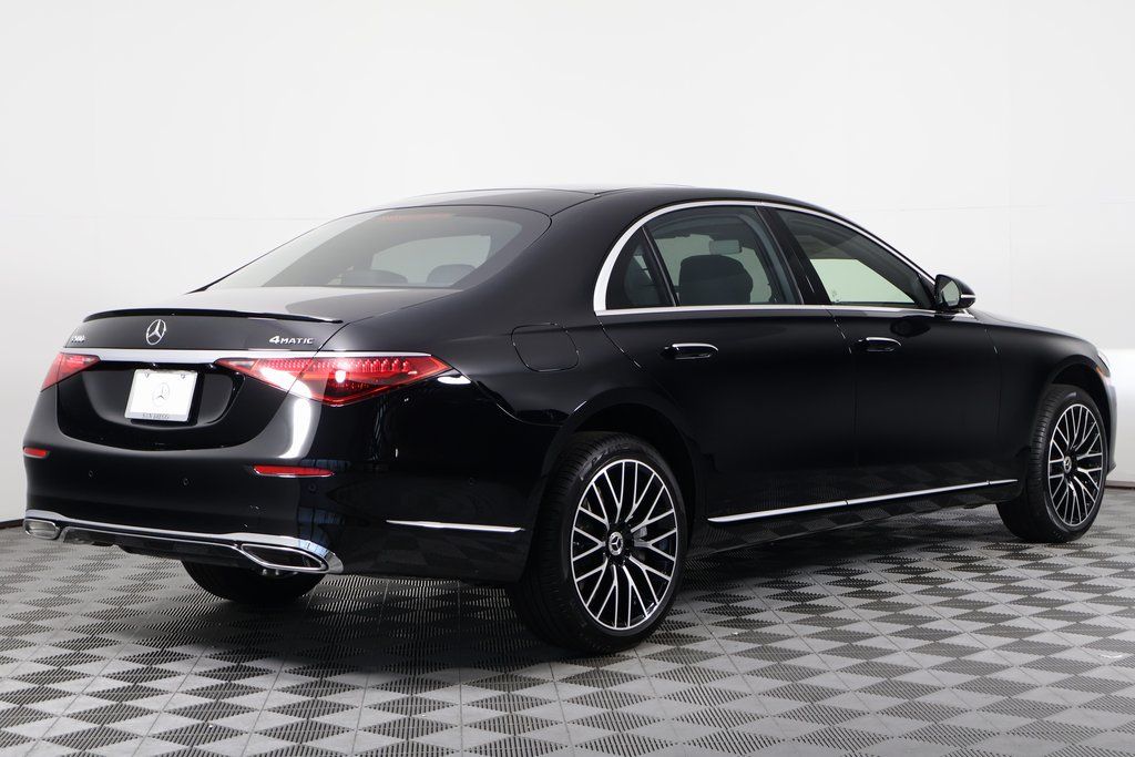 Thumbnail: 2025 Mercedes-Benz S-Class - 2