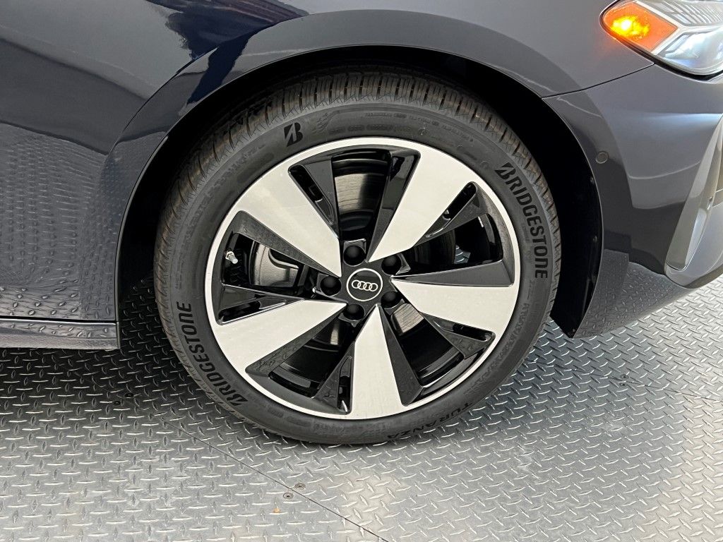 Thumbnail: 2025 Audi A5 - 13