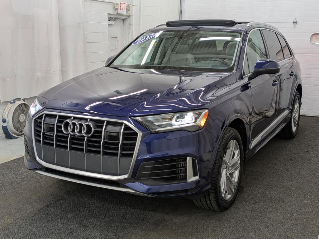 Navarra Blue Metallic 2022 Audi Q7 quattro Premium Plus 55 TFSI SUV / Crossover All-Wheel Drive 8-Speed Automatic