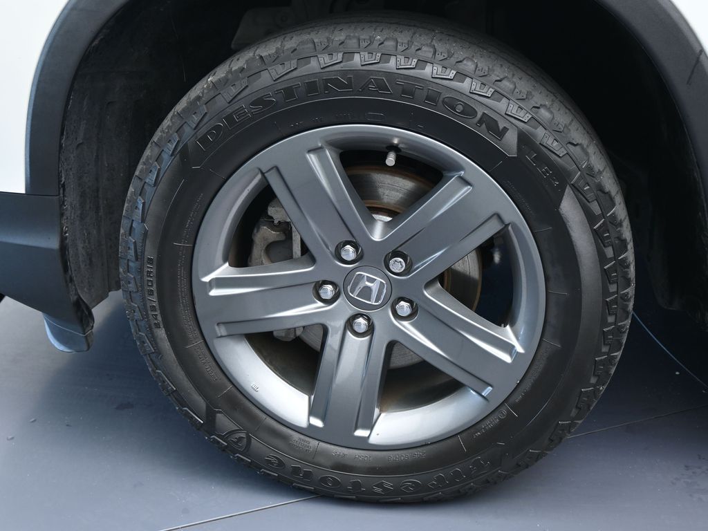 Used 2023 Platinum White Pearl Honda RTL image 32