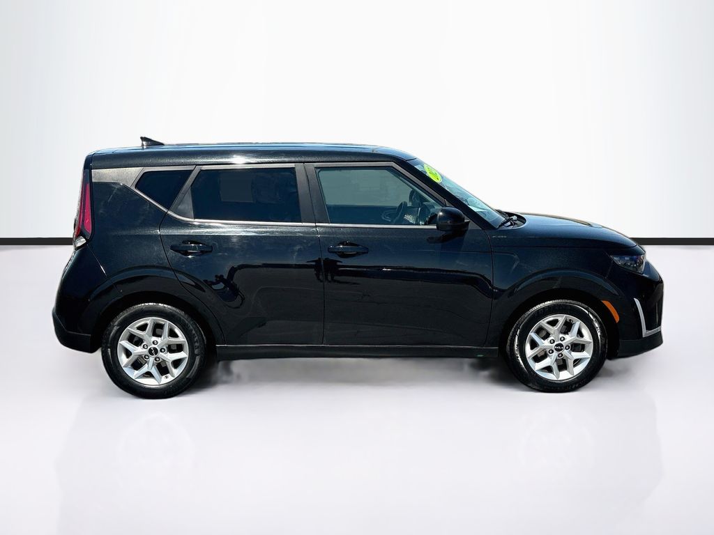 Thumbnail: 2023 Kia Soul - 4