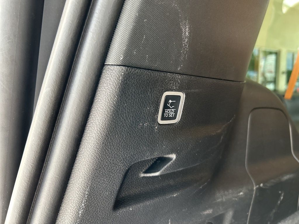 Used 2025 White Jeep Series III image 58