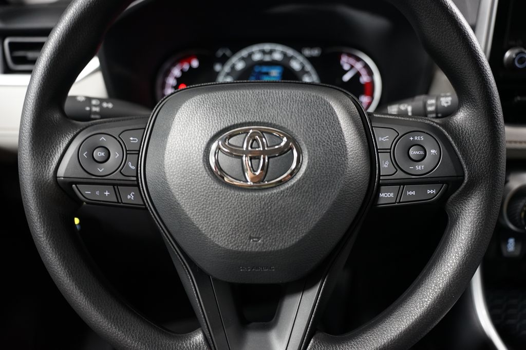 Thumbnail: 2025 Toyota RAV4 - 12
