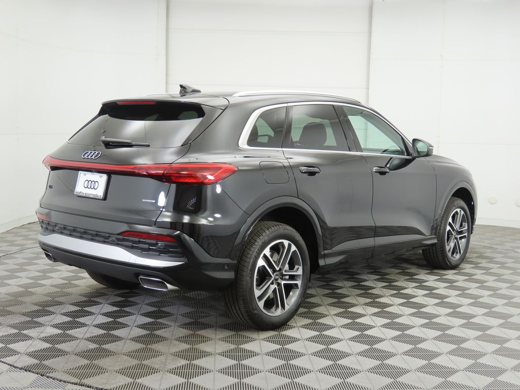 Thumbnail: 2025 Audi Q5 - 6