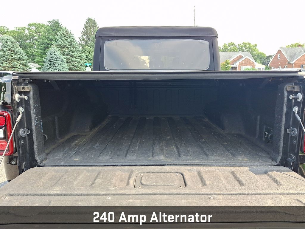 2020 Jeep Gladiator Overland Black at South Hills CDJR