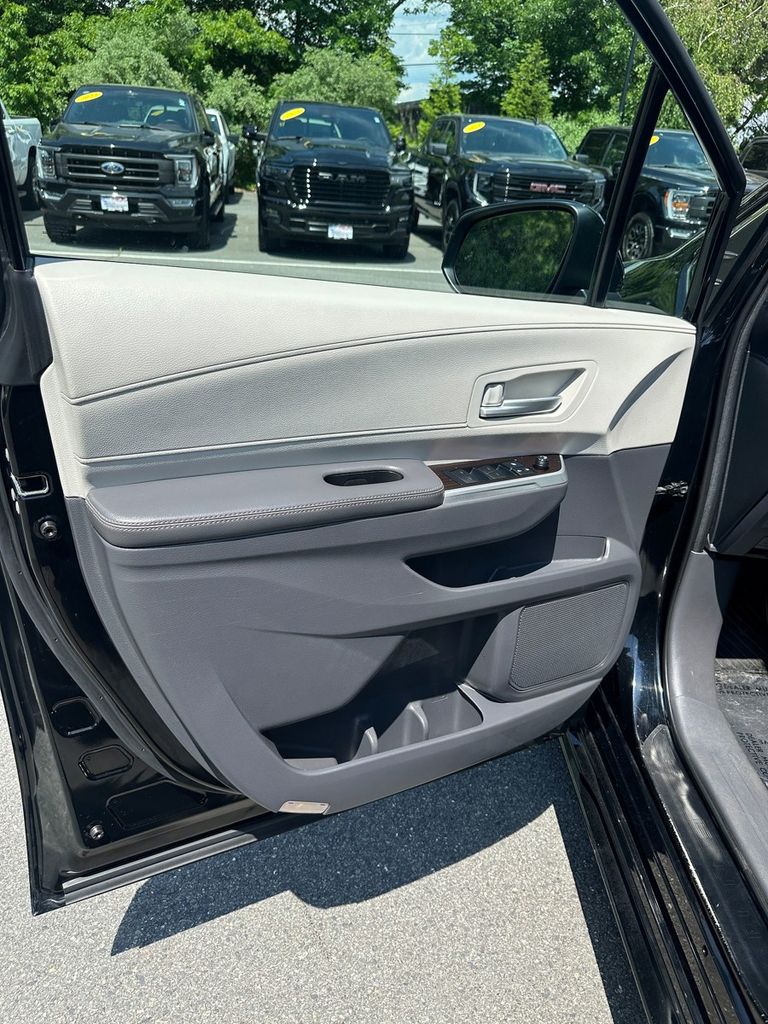 used 2021 Toyota Sienna car, priced at $39,985