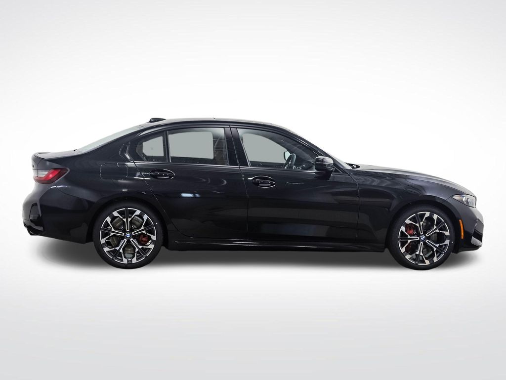 Thumbnail: 2026 BMW 3 Series - 6