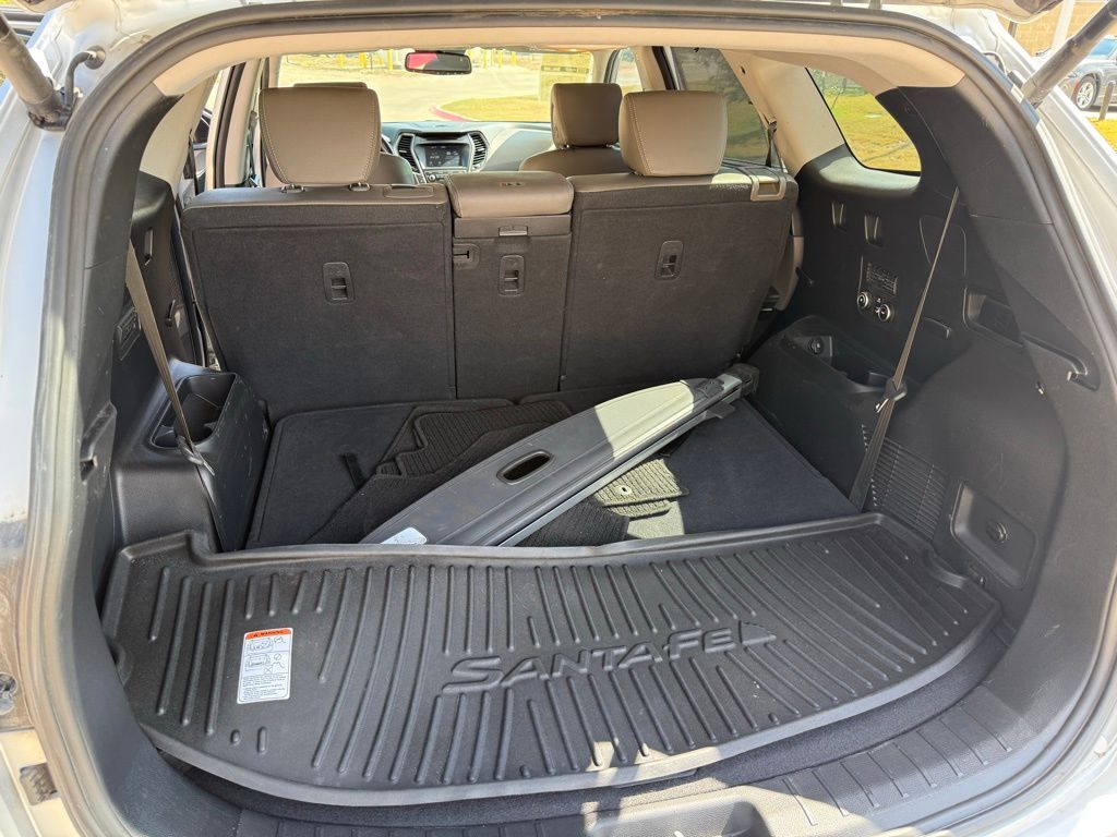 Thumbnail: 2017 Hyundai Santa Fe - 24