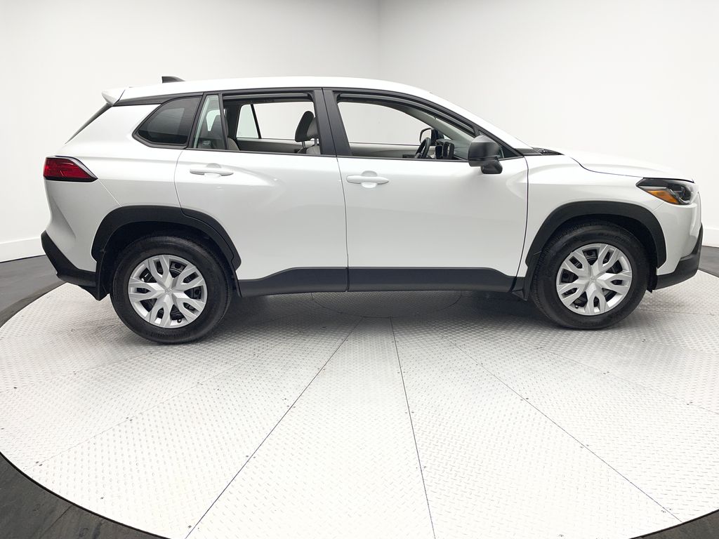 Thumbnail: 2025 Toyota Corolla Cross - 4