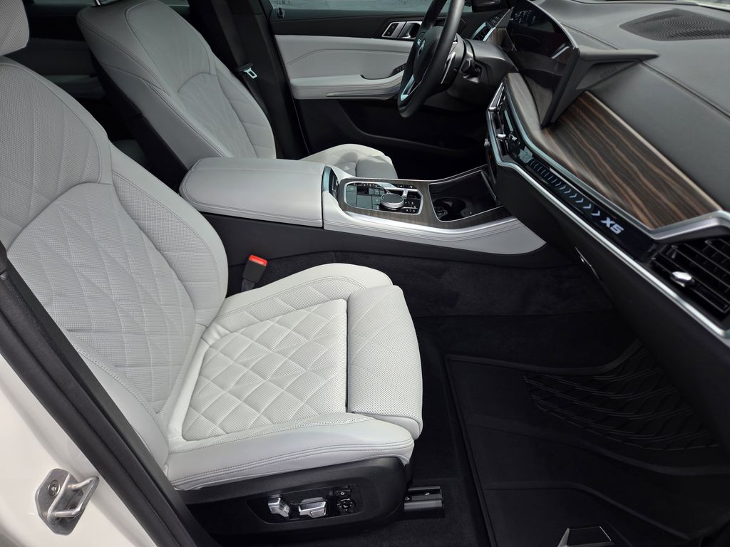 2025 BMW X5 sDrive40i White at Joe Myers Mazda Kia