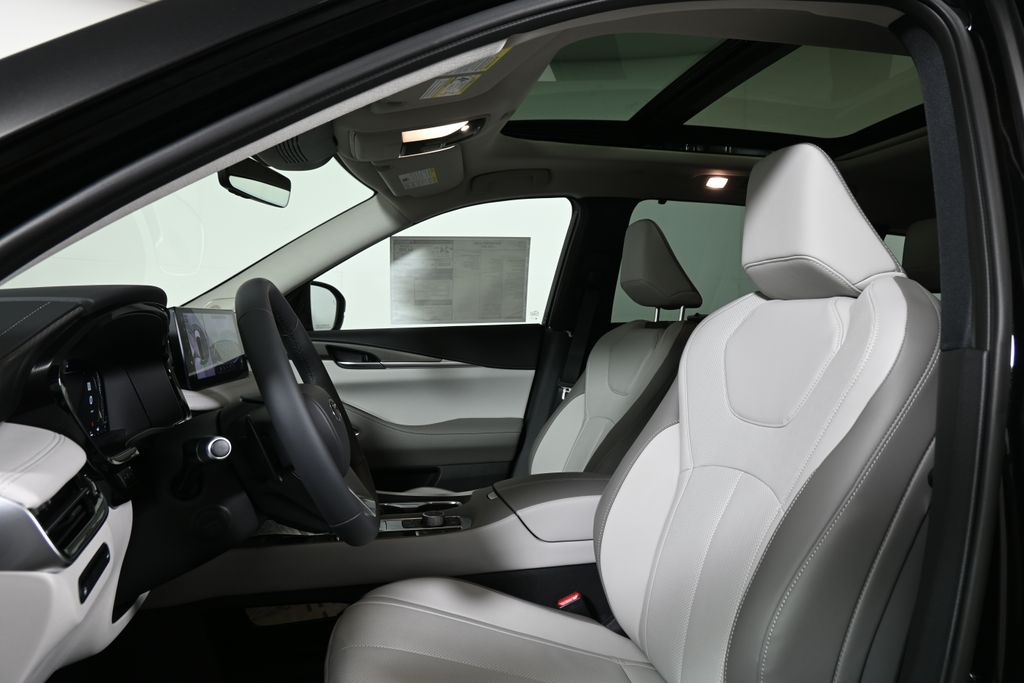 Thumbnail: 2026 INFINITI QX60 - 13