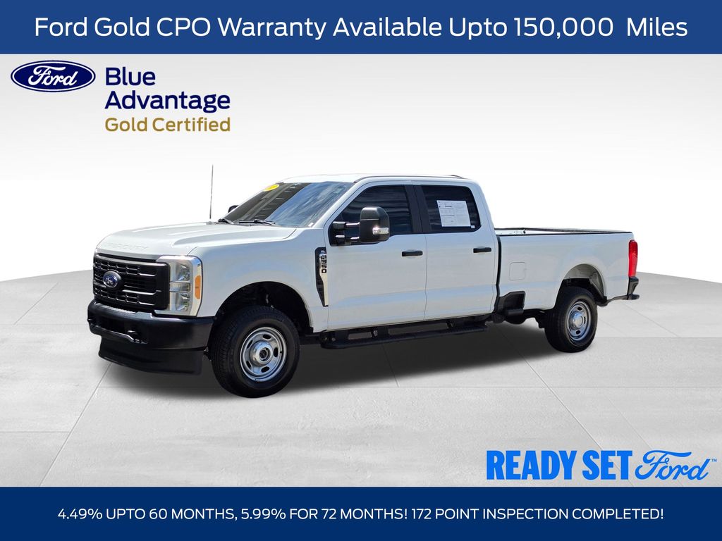Oxford White 2023 Ford F-350 Super Duty XL Crew Cab 4WD Pickup Truck Four-Wheel Drive Automatic
