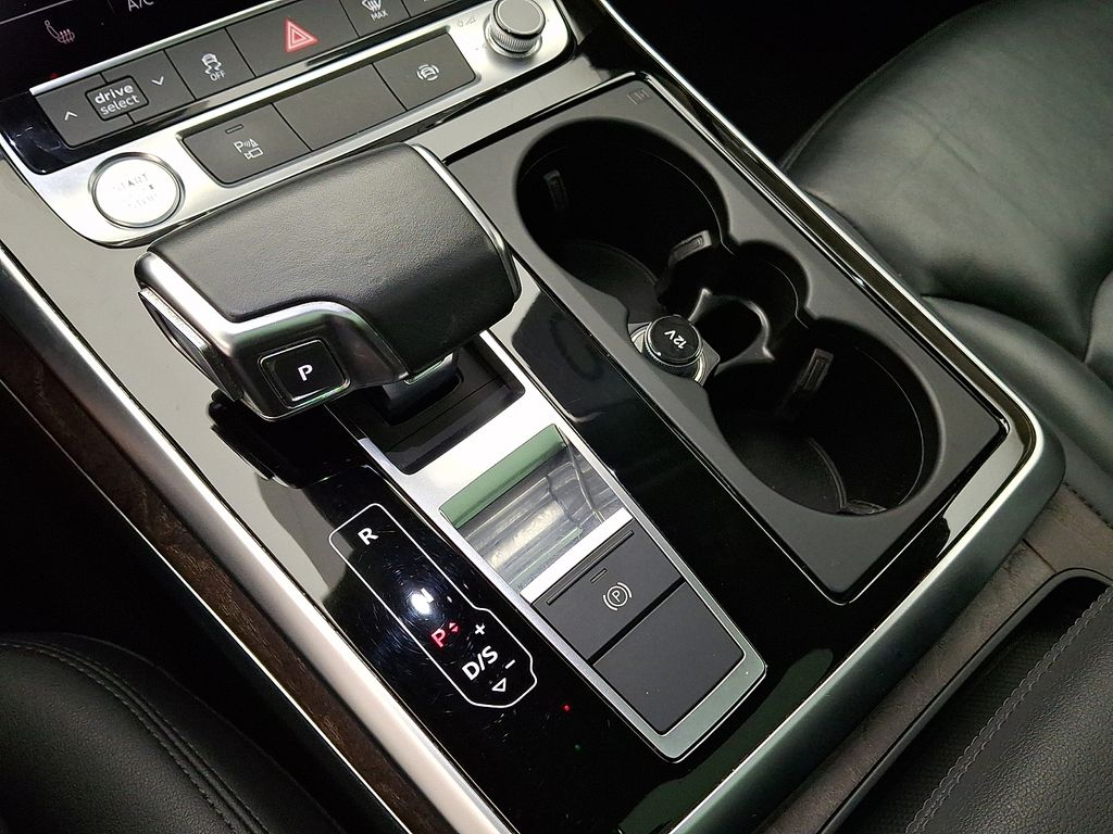 Thumbnail: 2020 Audi Q7 - 15