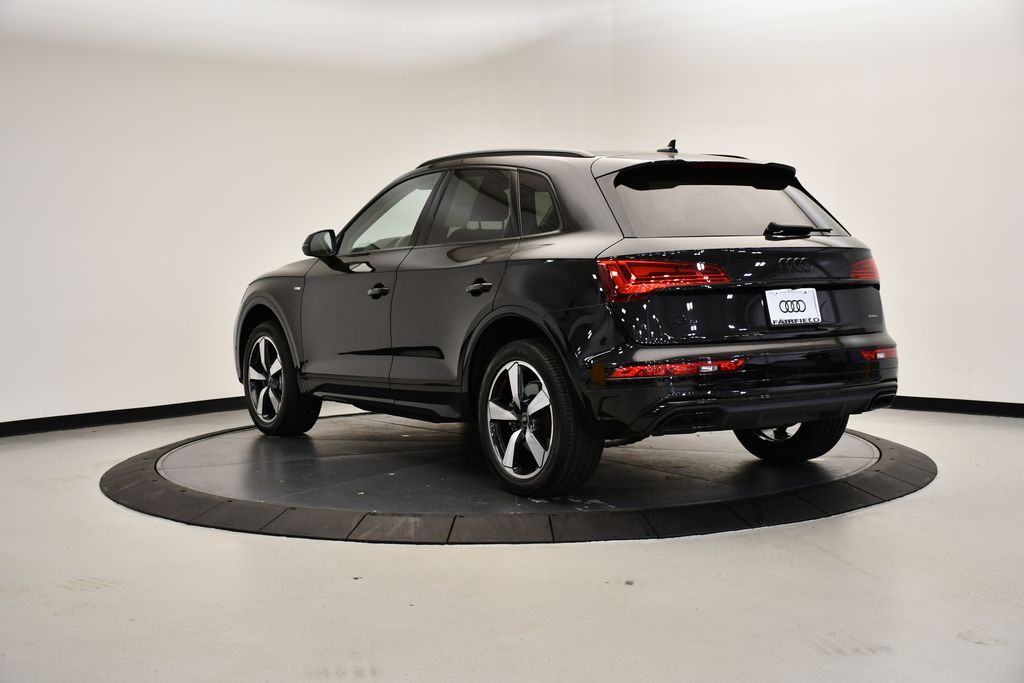 Thumbnail: 2022 Audi Q5 - 3