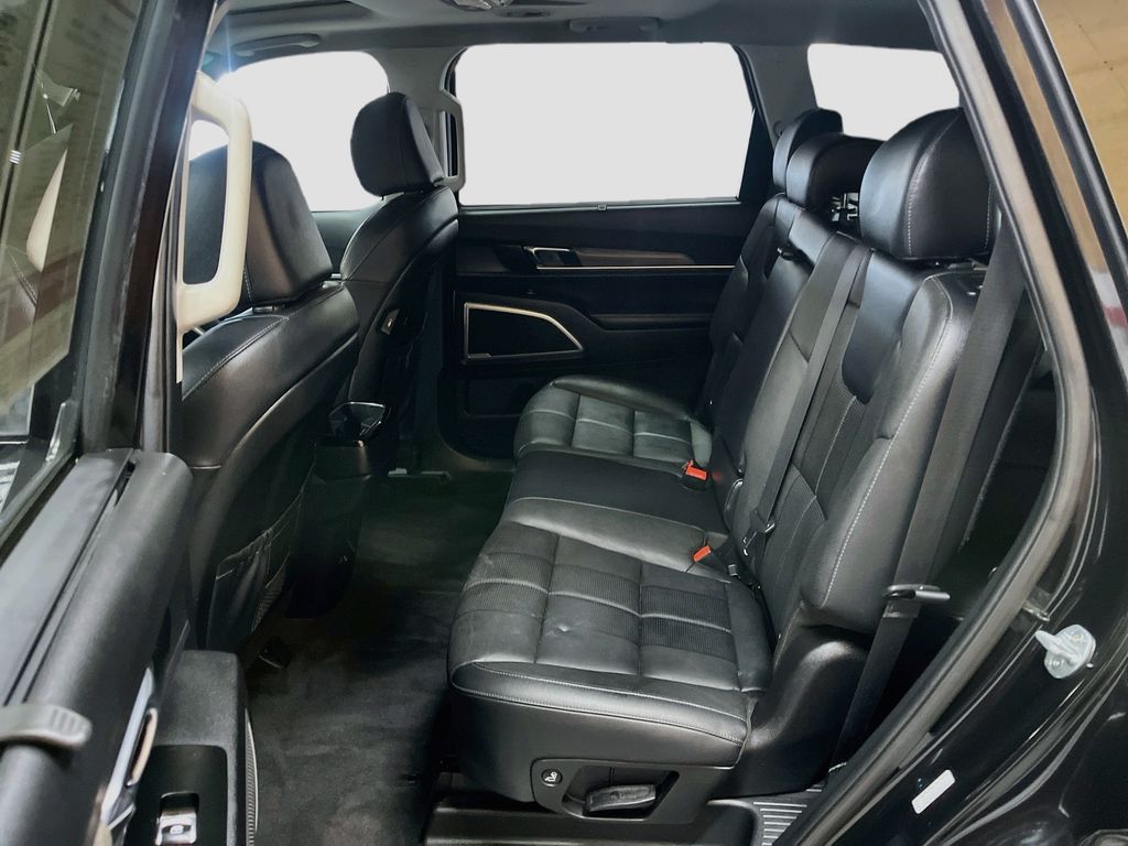 Used 2022 Black Copper Kia EX image 25