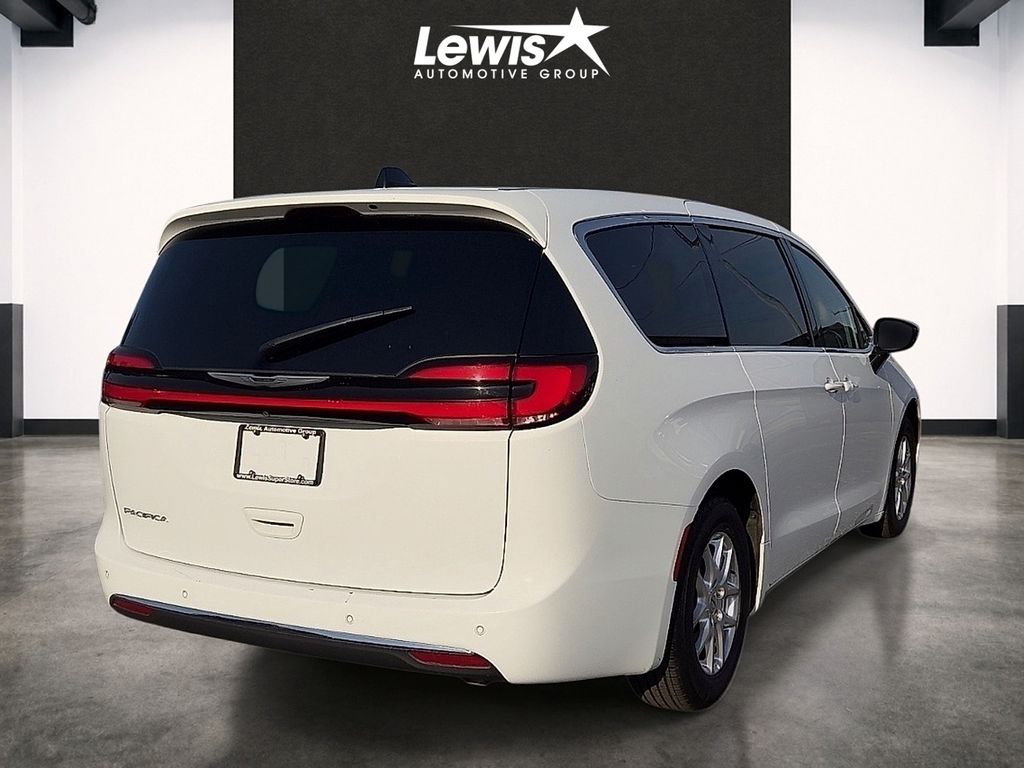 Used 2024 Chrysler Pacifica Touring L For Sale in Farmington, AR