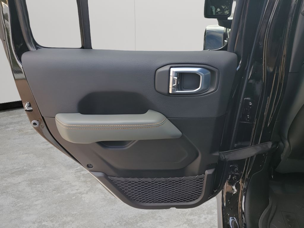 New Car 2025 Jeep Gladiator  Mojave For Sale Under $50,000 In Austin, Texas