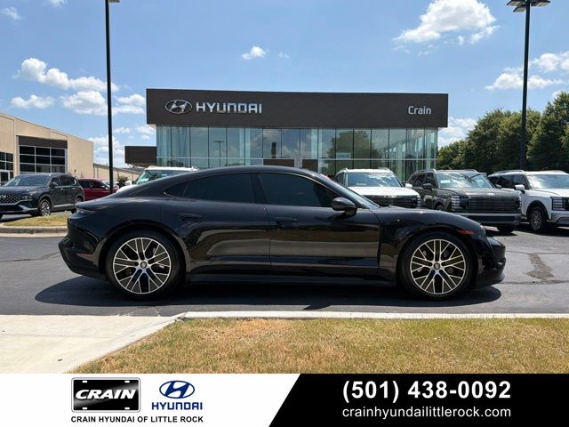Jet Black Metallic 2021 Porsche Taycan Sedan Rear-Wheel Drive 2-Speed Automatic