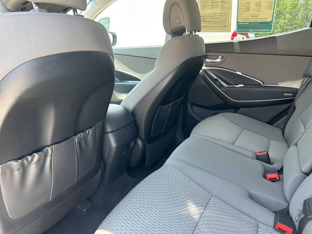 2017 Frost White Pearl Hyundai Santa Fe Sport 2.4 Base AWD SUV