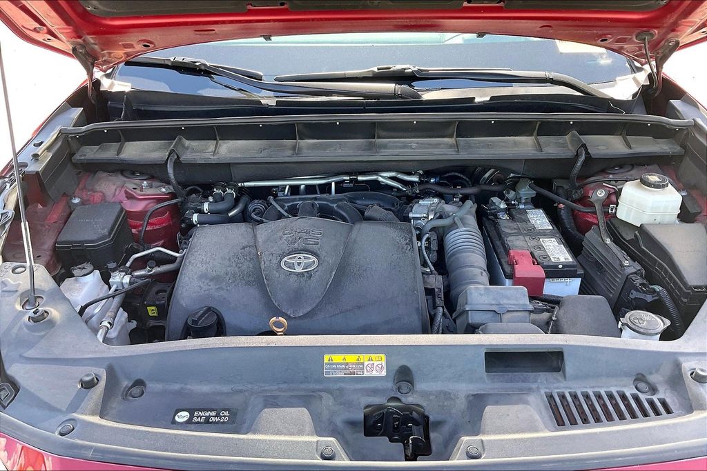 Used 2022 Toyota Highlander SUV