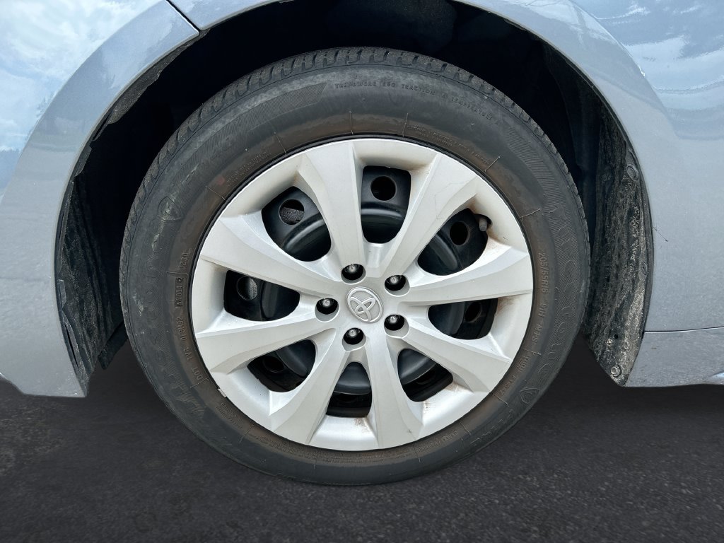 Thumbnail: 2024 Toyota Corolla - 10