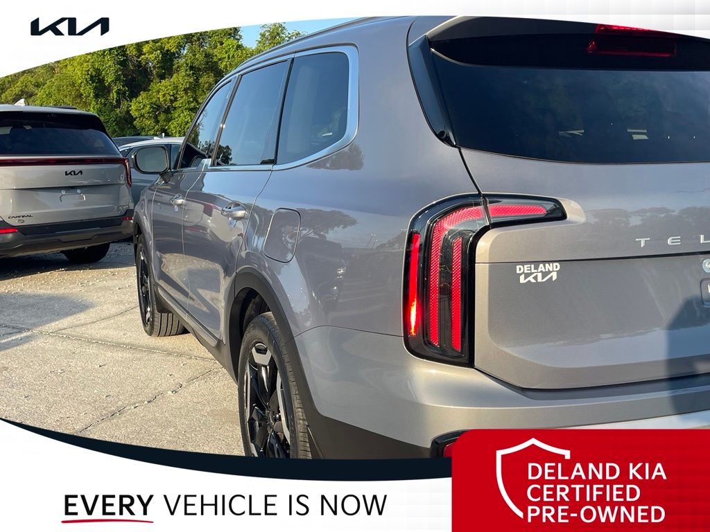 2024 Kia Telluride EX - Photo 16
