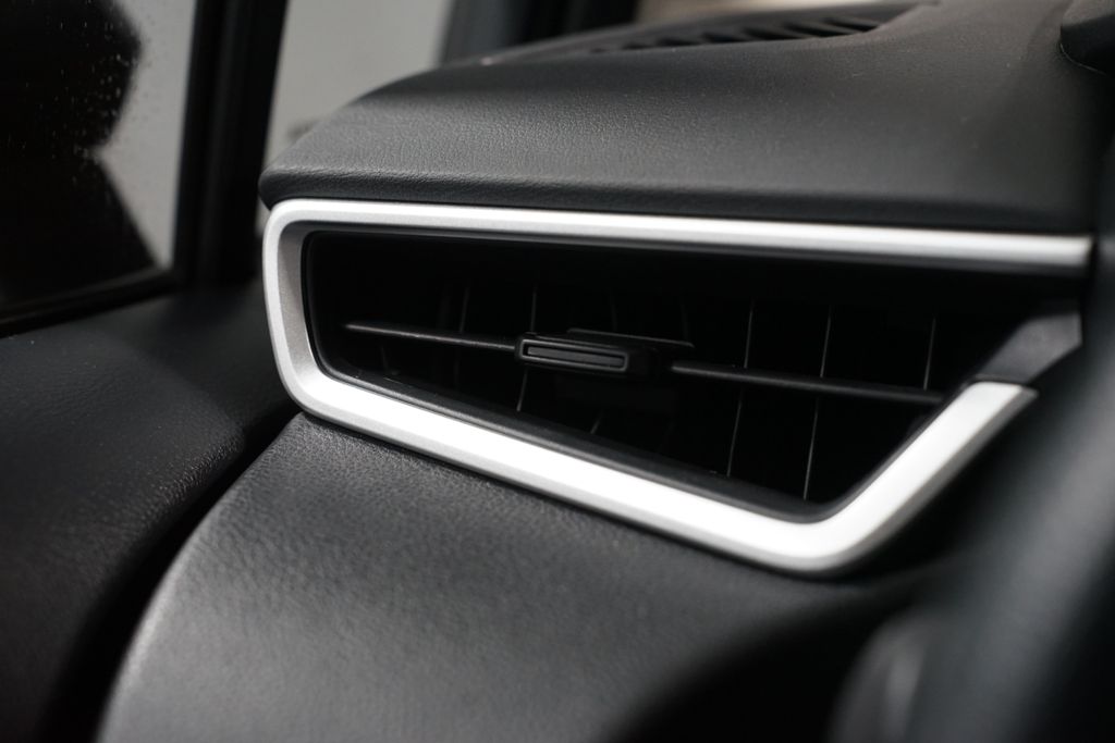 Thumbnail: 2024 Toyota Corolla - 23