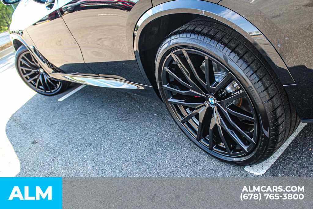 Used 2026 Black BMW sDrive40i image 15