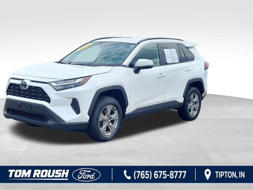 2024 Toyota RAV4 XLE