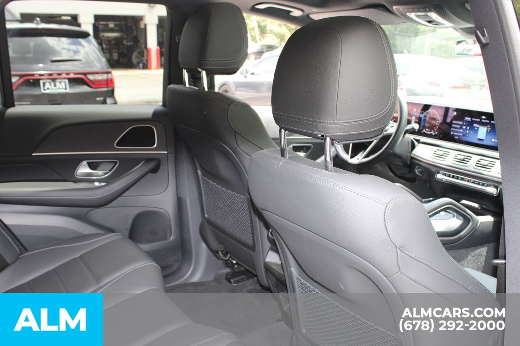 Used 2025 Black Mercedes-Benz GLE 450e image 26